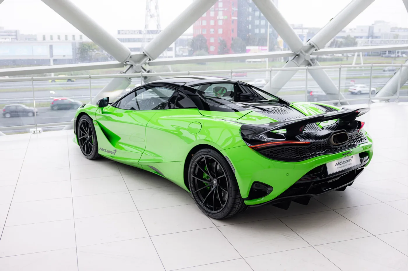 2025 McLaren 750S Spider offered by an official McLaren and Morgan dealer in Utrecht, Netherlands, photo 2 of 25