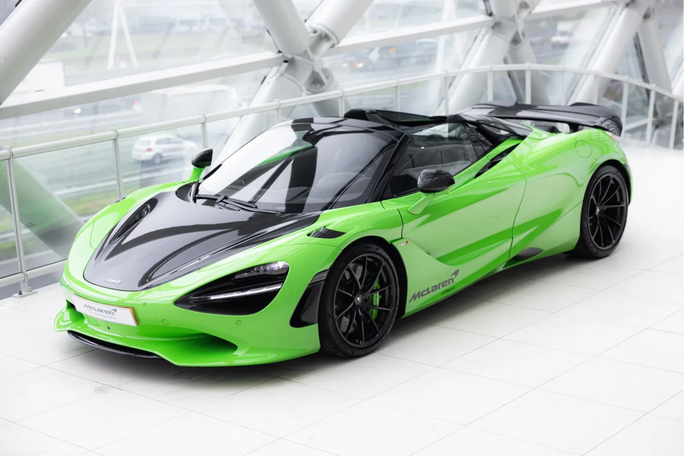 2025 McLaren 750S Spider offered by an official McLaren and Morgan dealer in Utrecht, Netherlands, photo 6 of 25