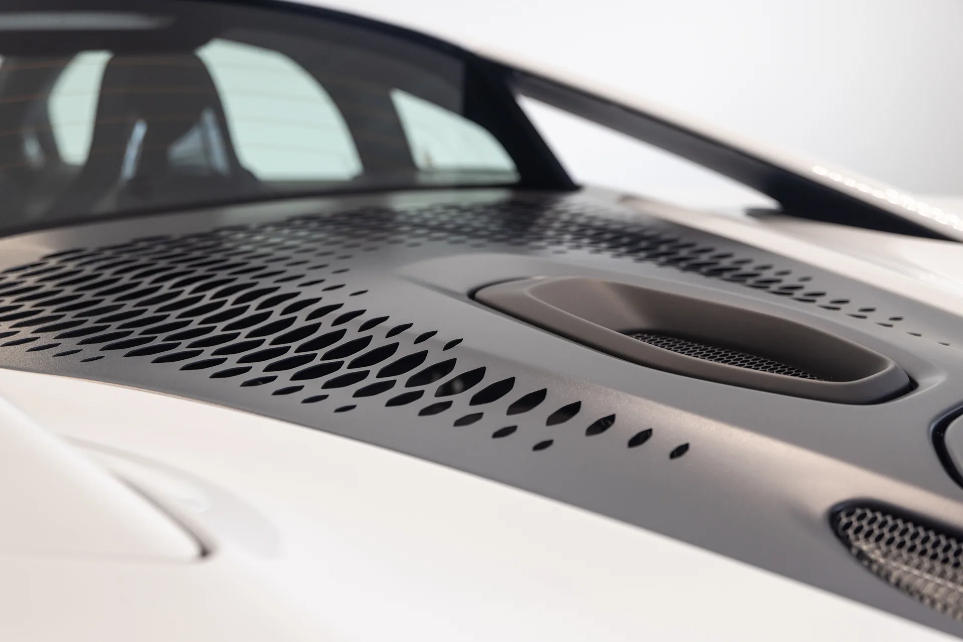 2025 McLaren Artura, 22/23