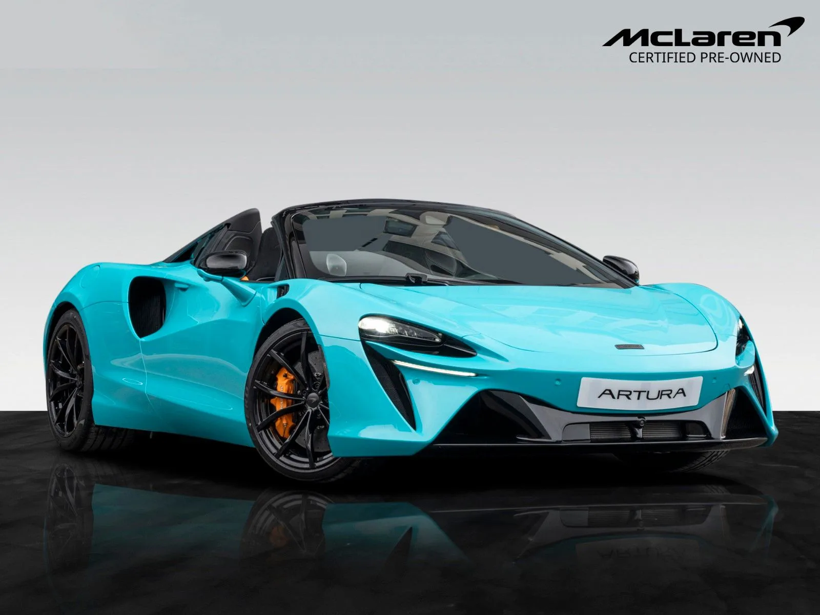2025 McLaren Artura Spider proposée par un concessionnaire agréé à Böblingen, Allemagne, photo principale