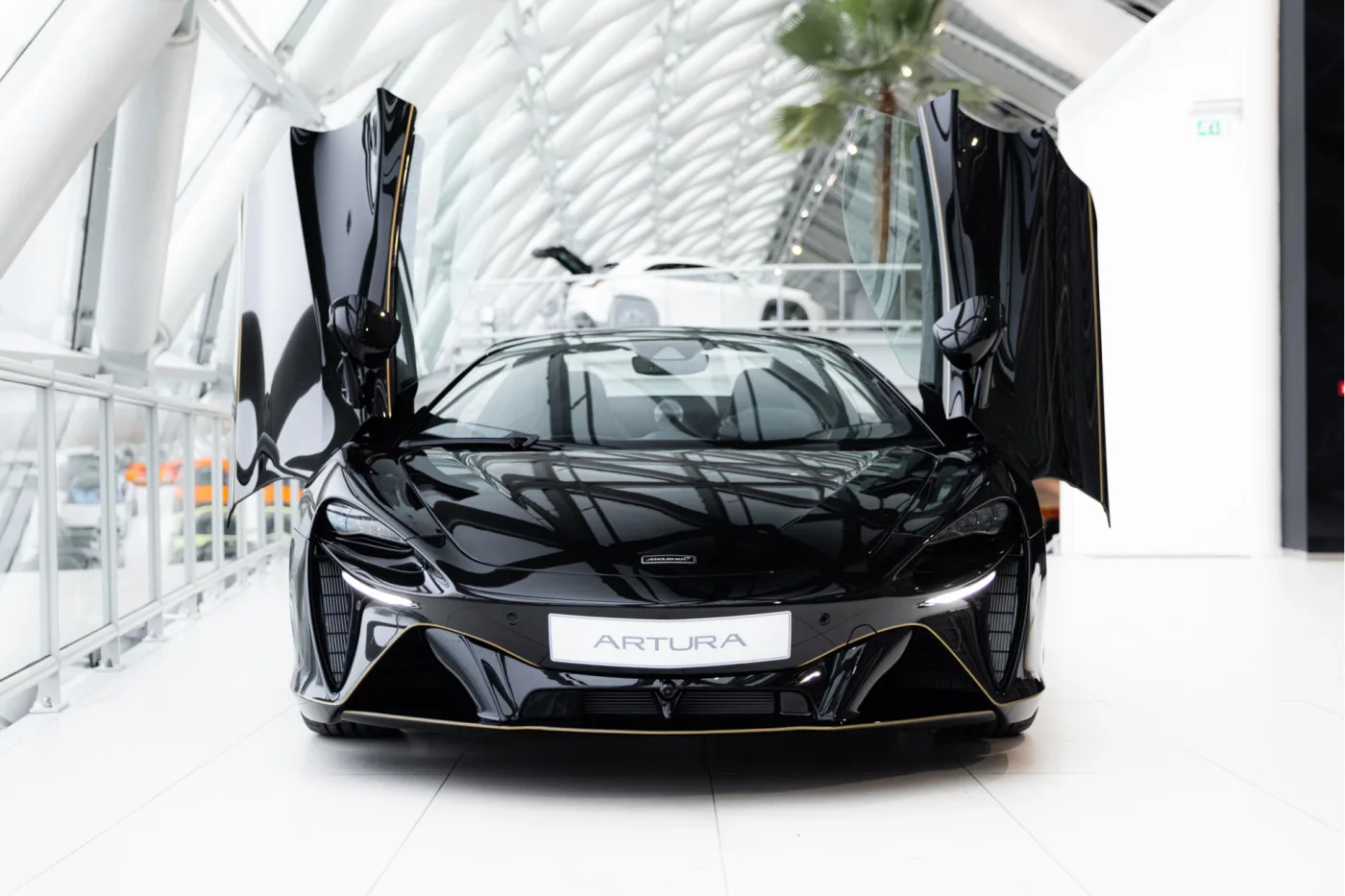 2025 McLaren Artura Spider offered by an official McLaren and Morgan dealer in Utrecht, Netherlands, photo 6 of 25