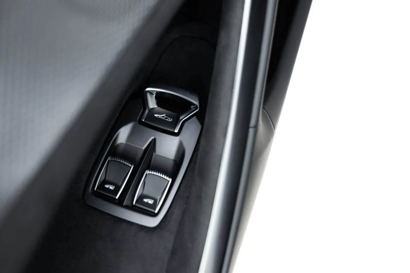 2025 McLaren Artura Spider offered by an official McLaren and Morgan dealer in Utrecht, Netherlands, photo 16 of 25