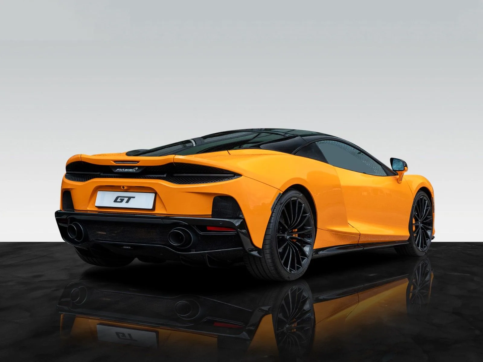 2025 McLaren GT, 3/26