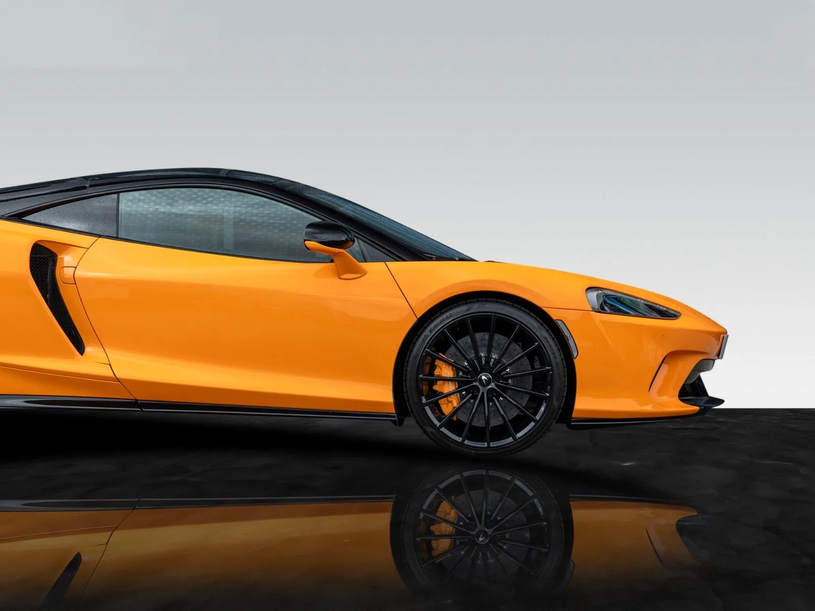 2025 McLaren GT, 14/26