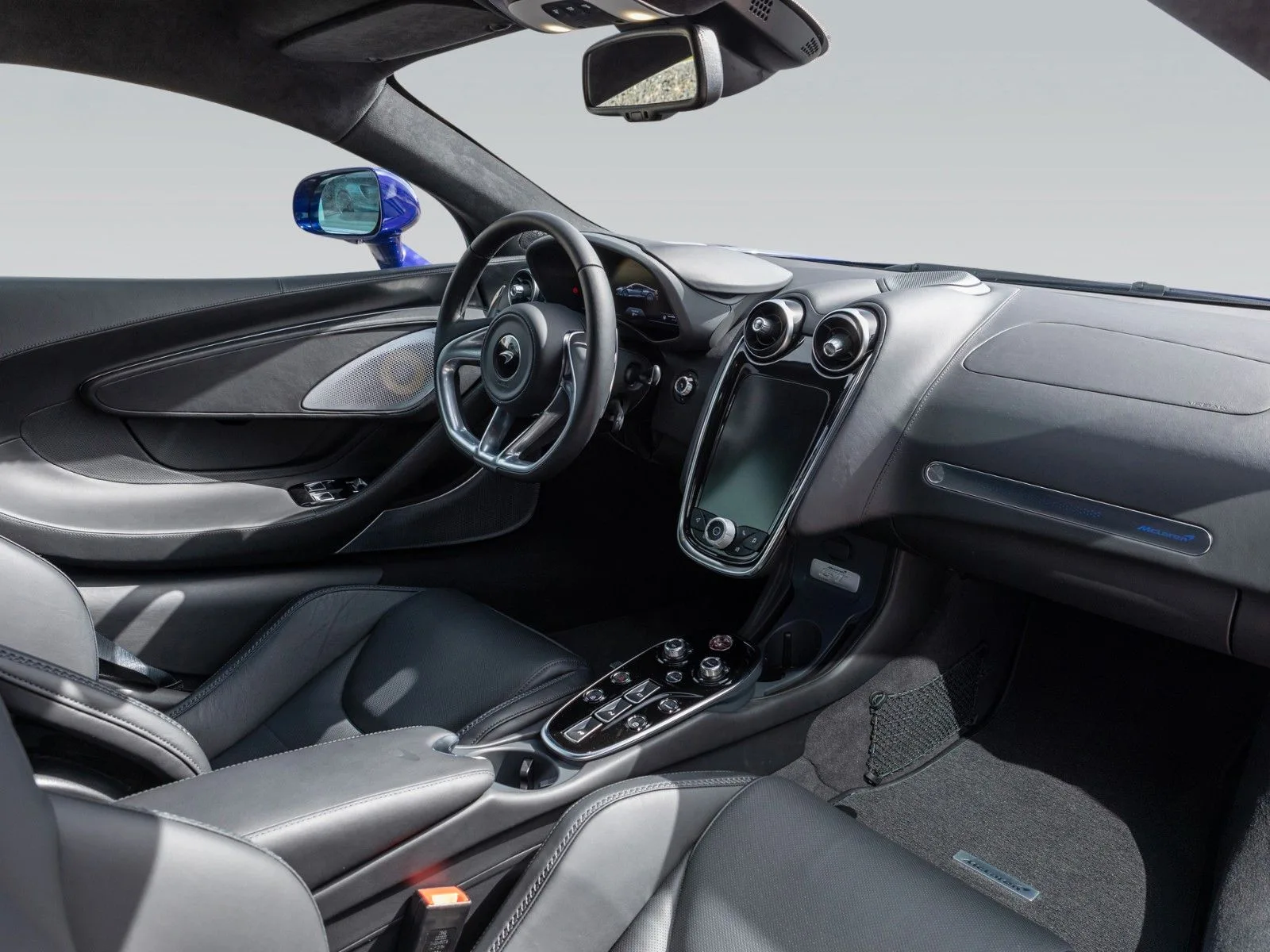 2025 McLaren GT, 4/30