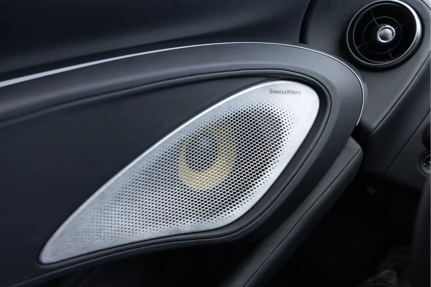 2025 McLaren GT proposée par un concessionnaire agréé McLaren et Morgan à Utrecht, Pays-Bas, photo 8 sur 25