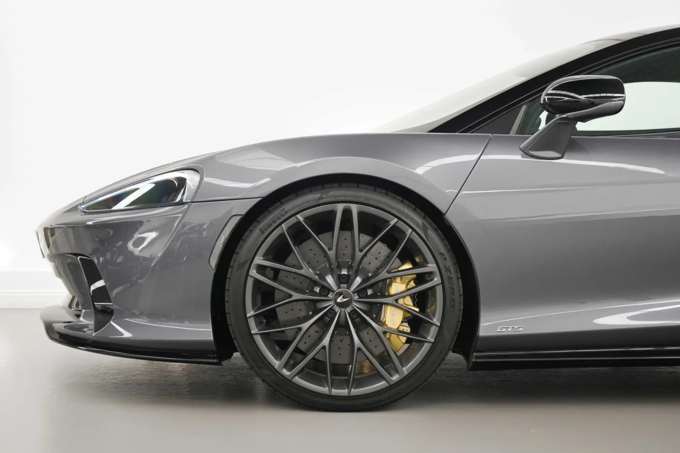 2025 McLaren GTS angeboten von einem Fachhändler in Dubai, Vereinigte Arabische Emirate, Foto 7 von 10
