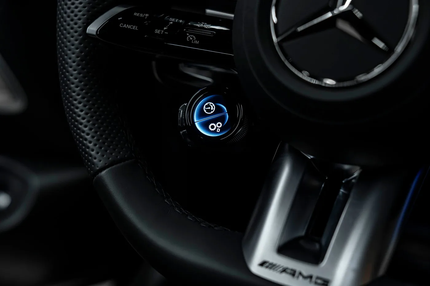 2025 Mercedes-AMG CLE 53 proposée par un concessionnaire spécialisé à Bratislava, Slovaquie, photo 10 sur 15