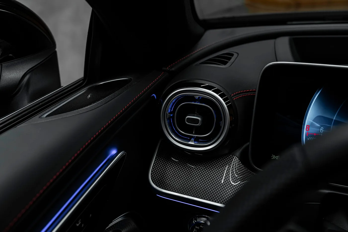 2025 Mercedes-AMG CLE 53 proposée par un concessionnaire spécialisé à Bratislava, Slovaquie, photo 13 sur 15