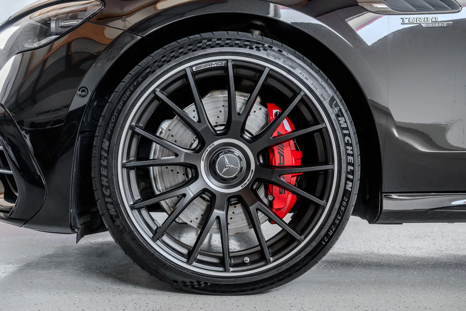 2025 Mercedes-AMG E 53 Hybrid 4MATIC+, 7/30