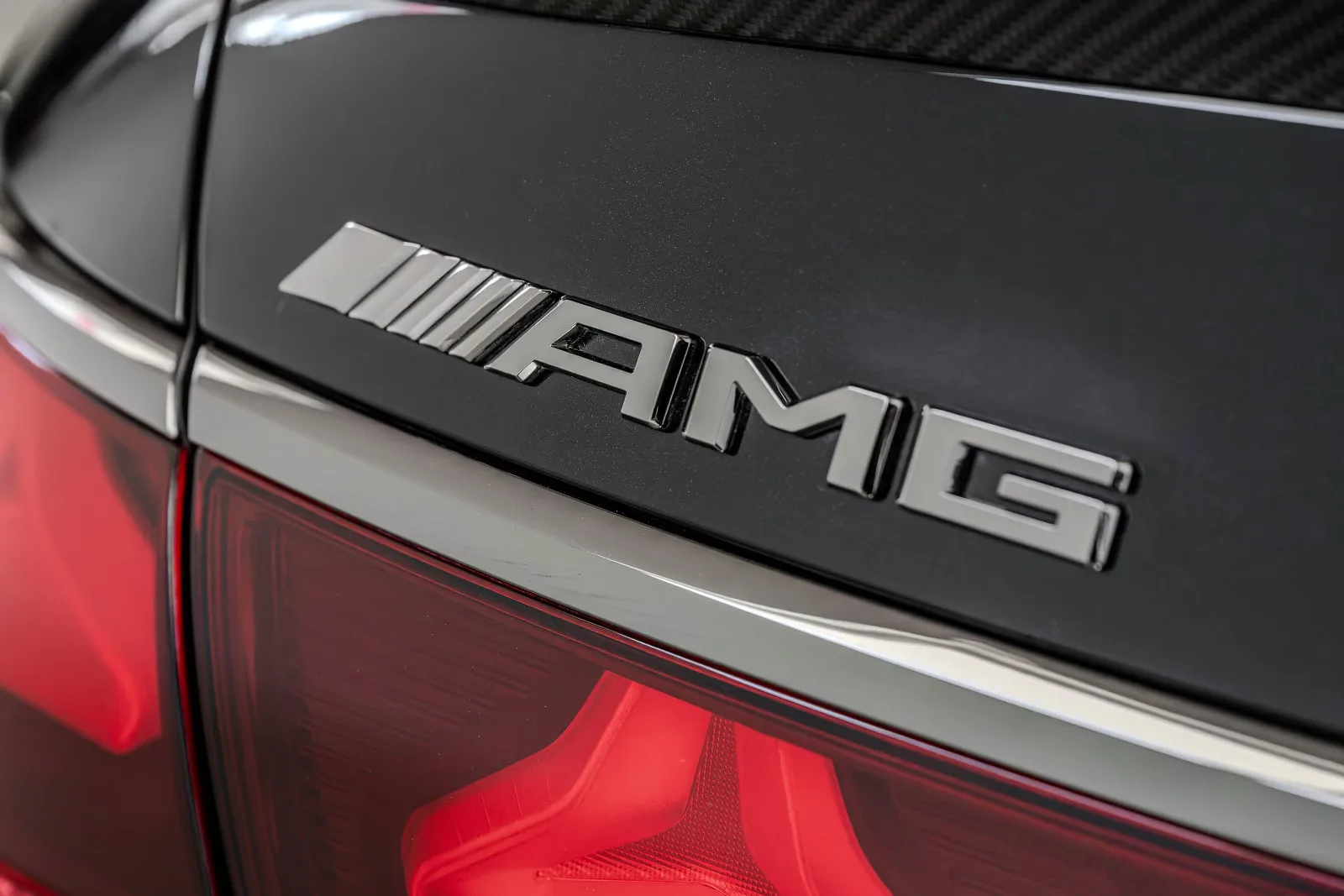 2025 Mercedes-AMG E 53 Hybrid 4MATIC+, 16/30