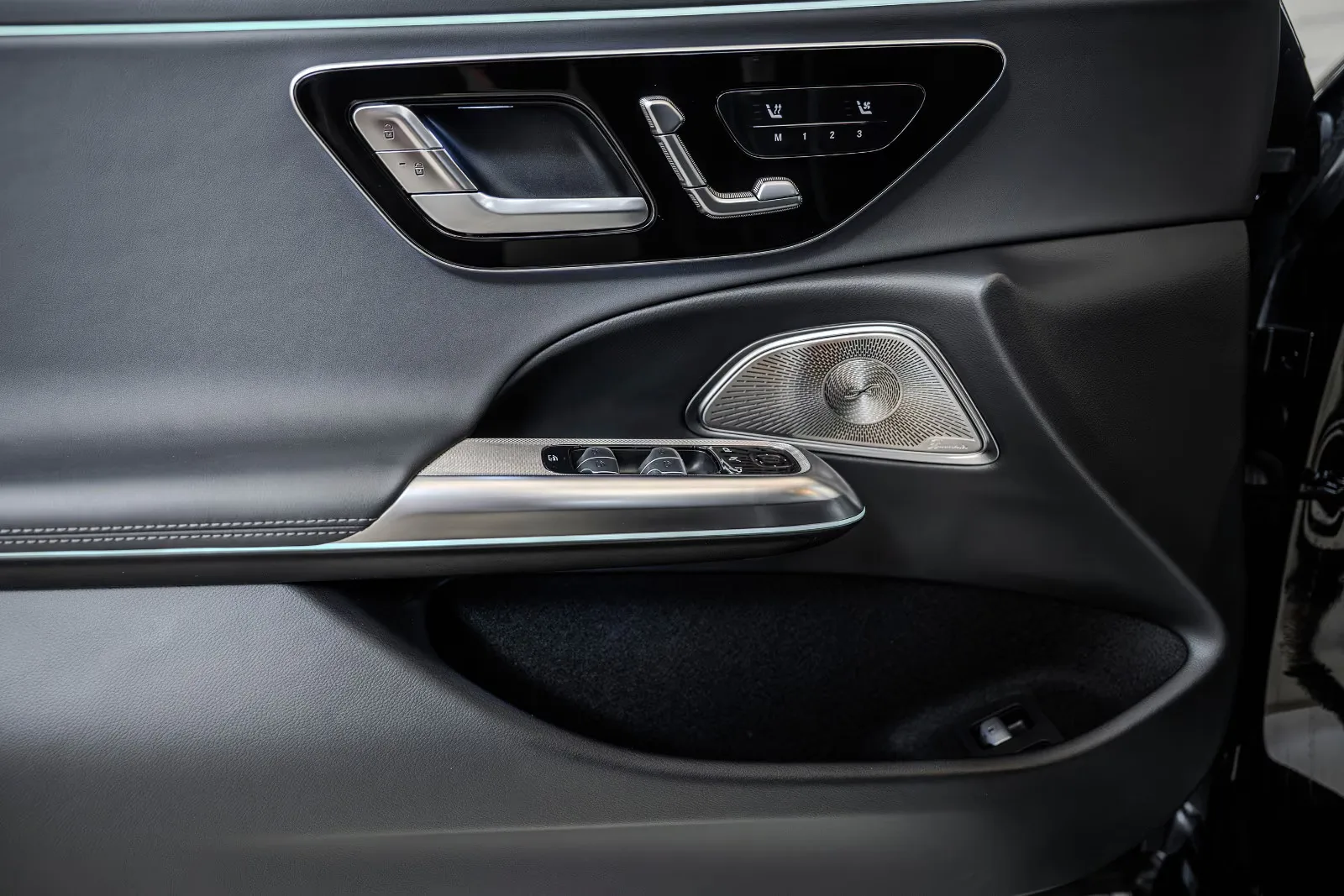 2025 Mercedes-AMG E 53 Hybrid 4MATIC+, 24/30
