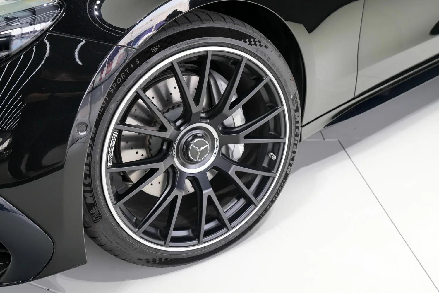 2025 Mercedes-AMG E 53 Hybrid 4MATIC+, 17/17