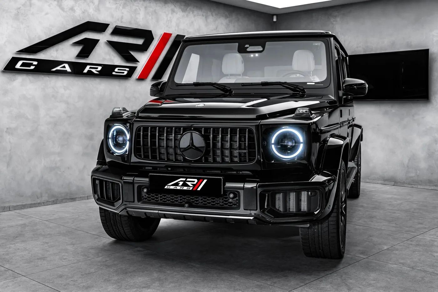 2025 Mercedes-AMG G 63 offered by a specialist dealer in Ostrava, Czechia, photo 3 of 15