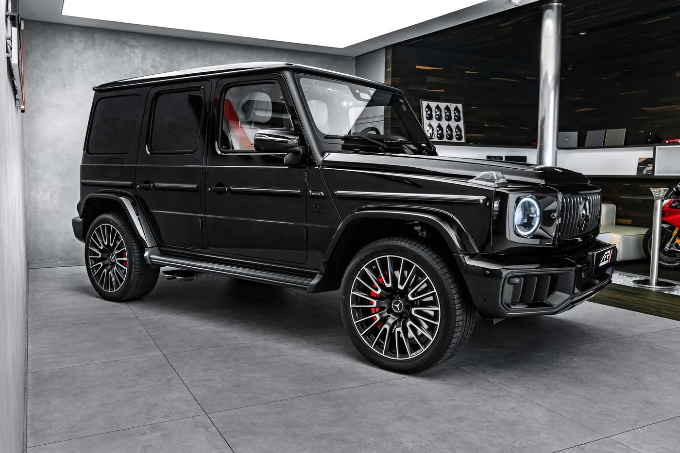 2025 Mercedes-AMG G 63 offered by a specialist dealer in Ostrava, Czechia, photo 4 of 15