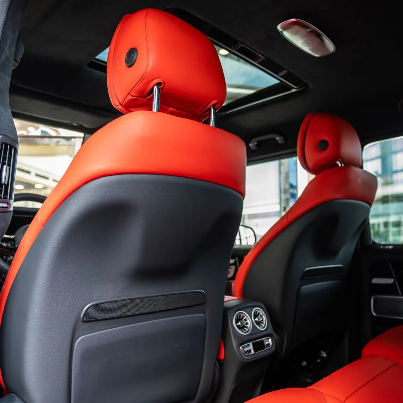 2025 Mercedes-AMG G 63 offered by a specialist dealer in Dubai, United Arab Emirates, photo 6 of 17