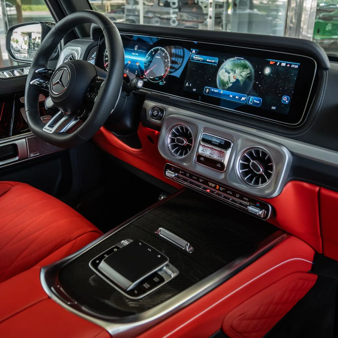 2025 Mercedes-AMG G 63 offered by a specialist dealer in Dubai, United Arab Emirates, photo 13 of 17