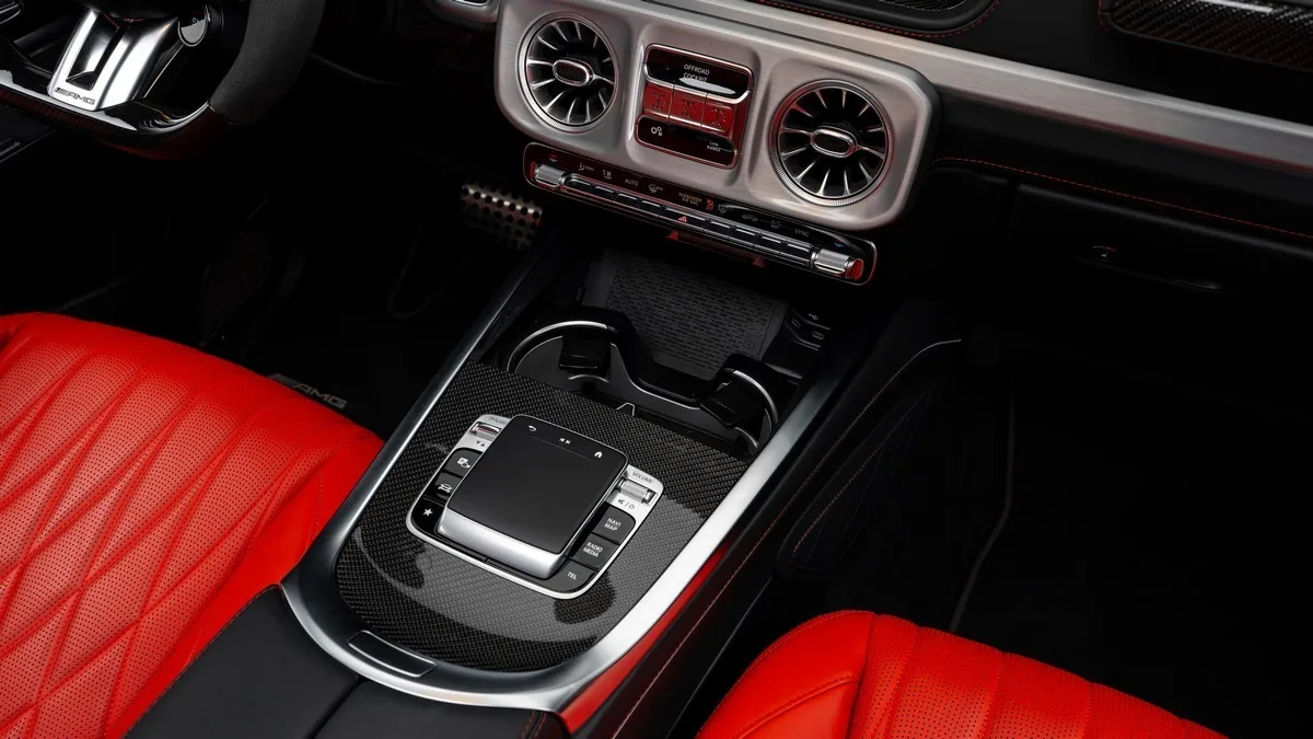 2025 Mercedes-AMG G 63 offered by a specialist dealer in Dubai, United Arab Emirates, photo 16 of 25