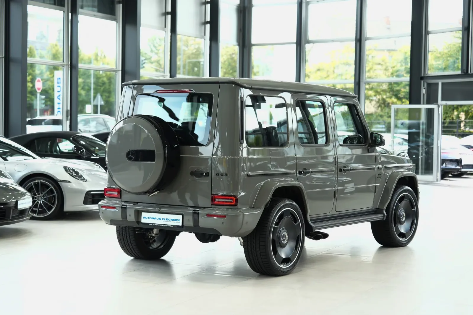 2025 Mercedes-AMG G 63, 2/28