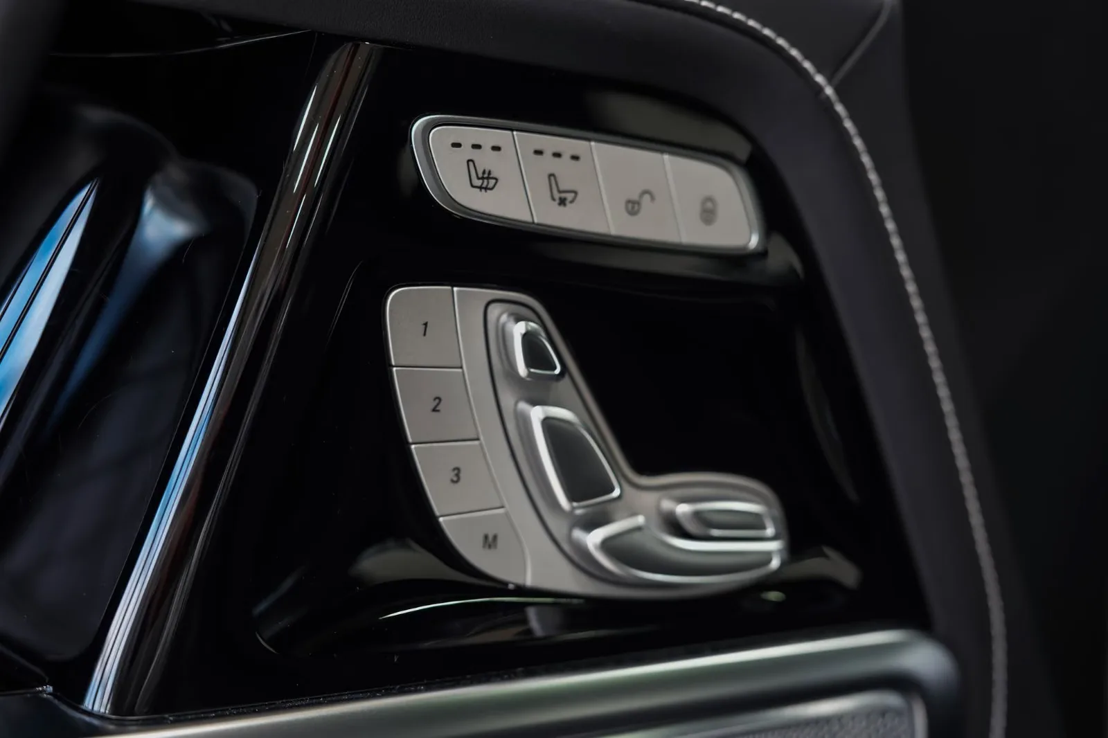 2025 Mercedes-AMG G 63, 16/28