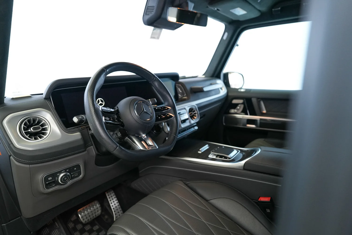 2025 Mercedes-AMG G 63, 2/16