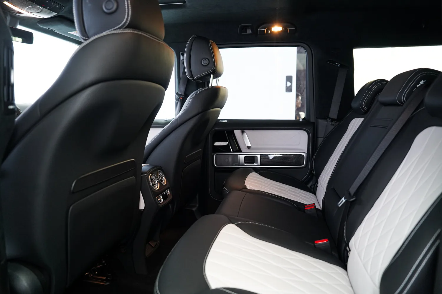 2025 Mercedes-AMG G 63, 11/19