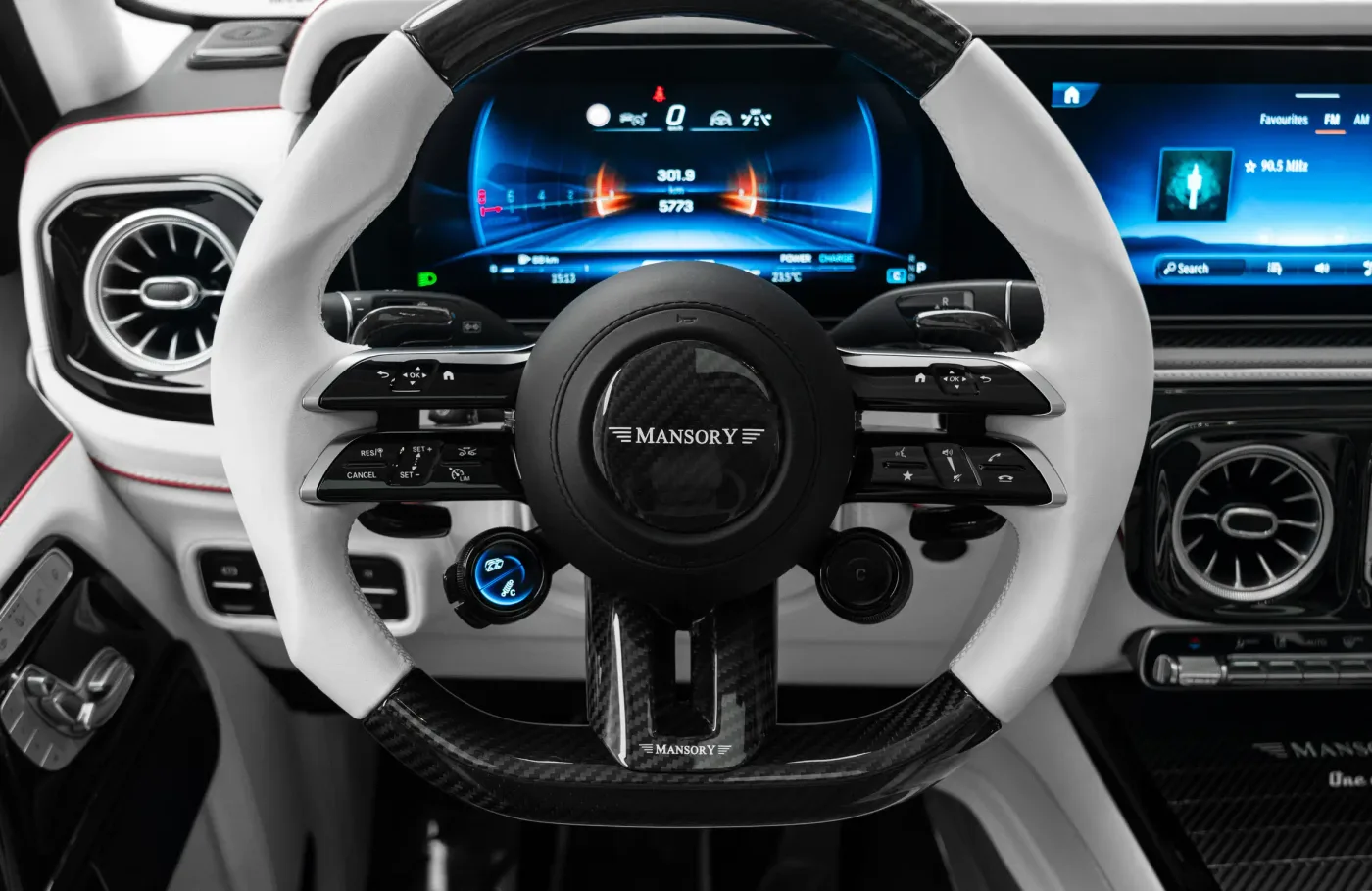 2025 Mercedes-AMG G 63 offered by a specialist dealer in Dubai, United Arab Emirates, photo 8 of 10