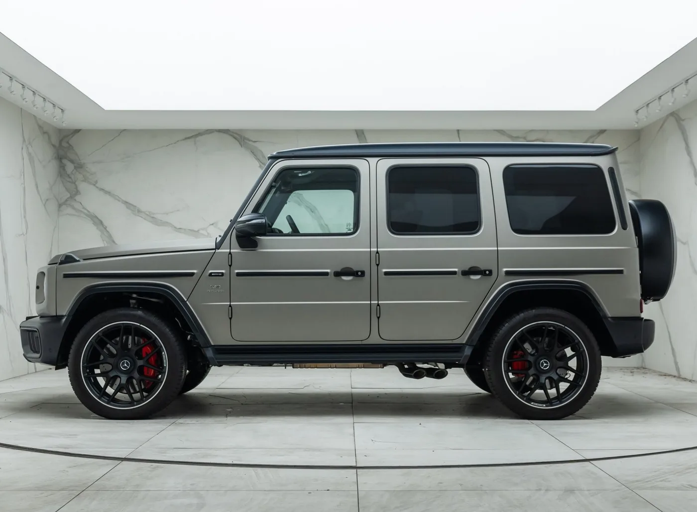2025 Mercedes-AMG G 63 proposée par un concessionnaire spécialisé à Banstead, Royaume-Uni, photo 5 sur 15