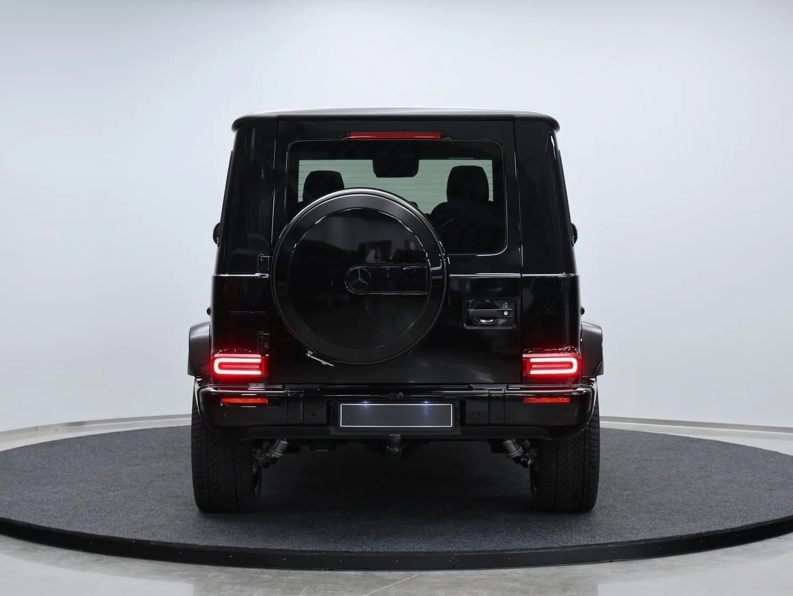 2025 Mercedes-AMG G 63 Night package, 8/23