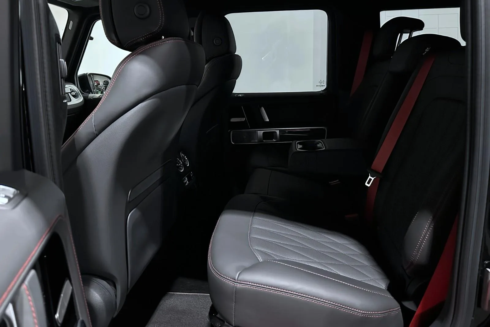 2025 Mercedes-AMG G 63, 14/17