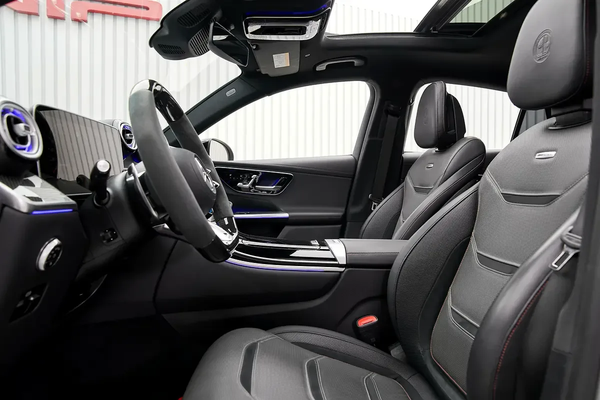 2025 Mercedes-AMG GLC 63 S E Performance Coupé, 10/12