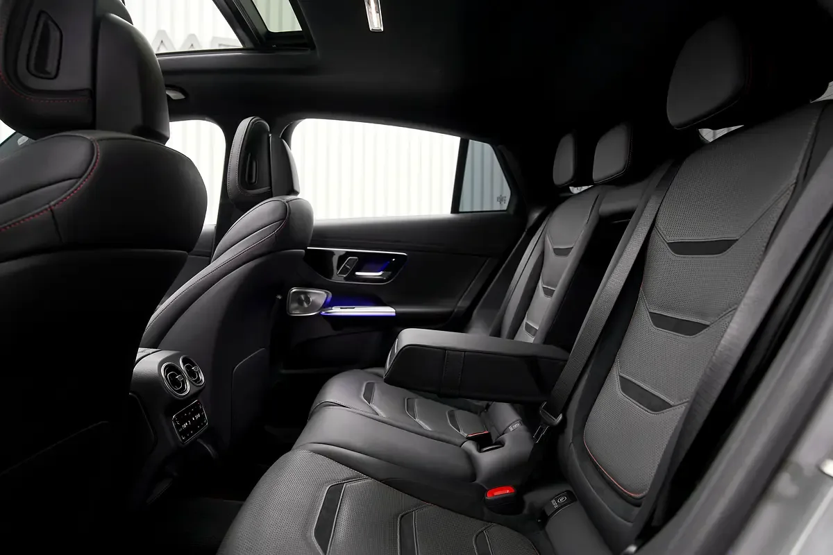 2025 Mercedes-AMG GLC 63 S E Performance Coupé, 12/12
