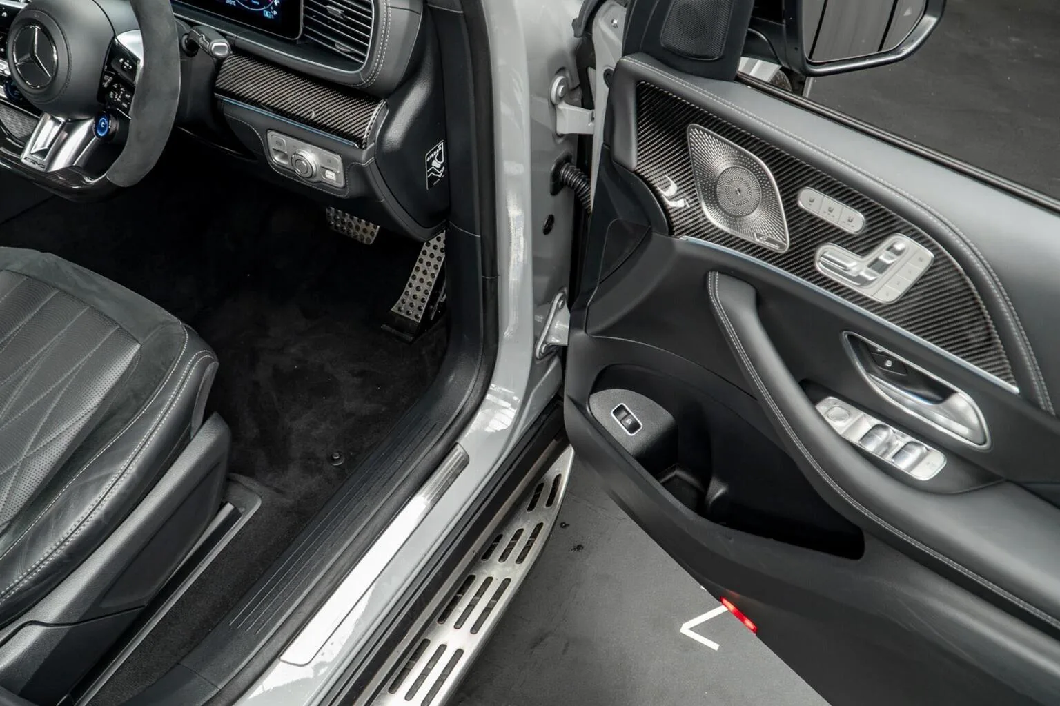 2025 Mercedes-AMG GLE 63 S Night Edition, 28/30