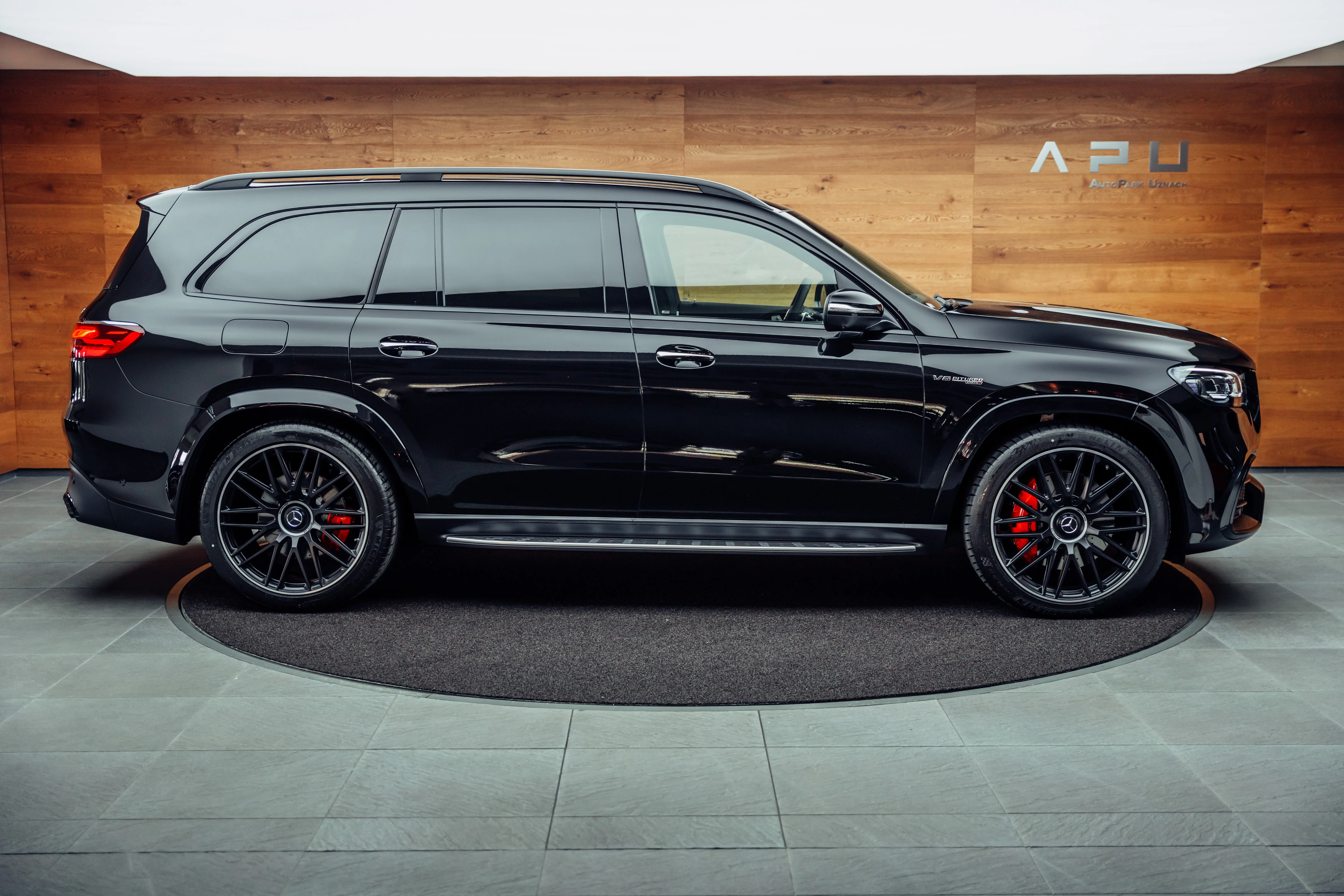 2025 Mercedes-AMG GLS 63, 2/27