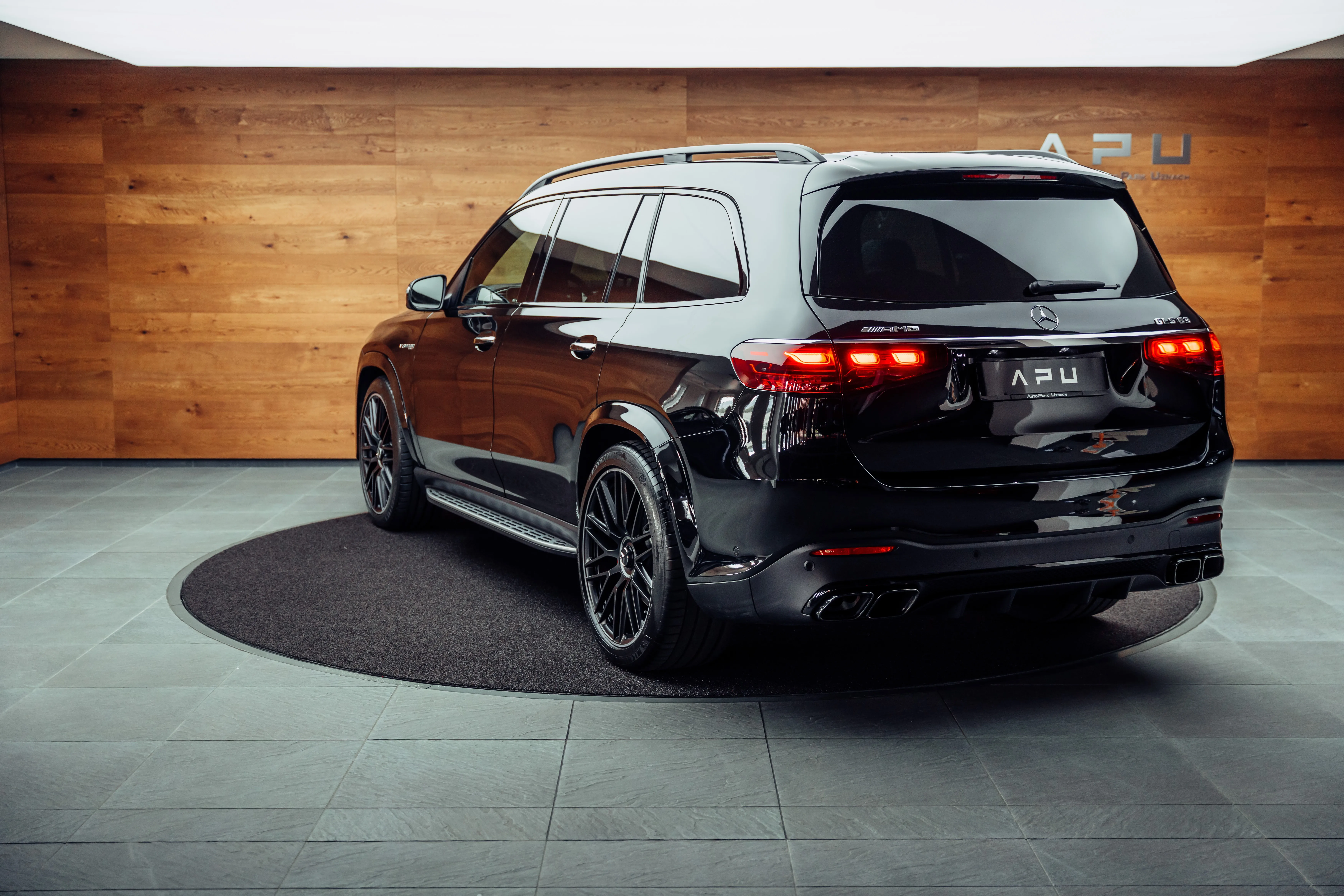 2025 Mercedes-AMG GLS 63, 3/27