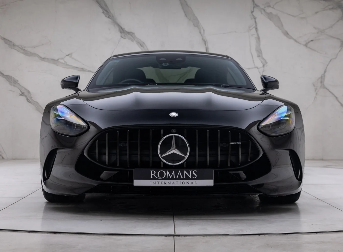2025 Mercedes-AMG GT 63 Premium Plus proposée par un concessionnaire spécialisé à Banstead, Royaume-Uni, photo 7 sur 15