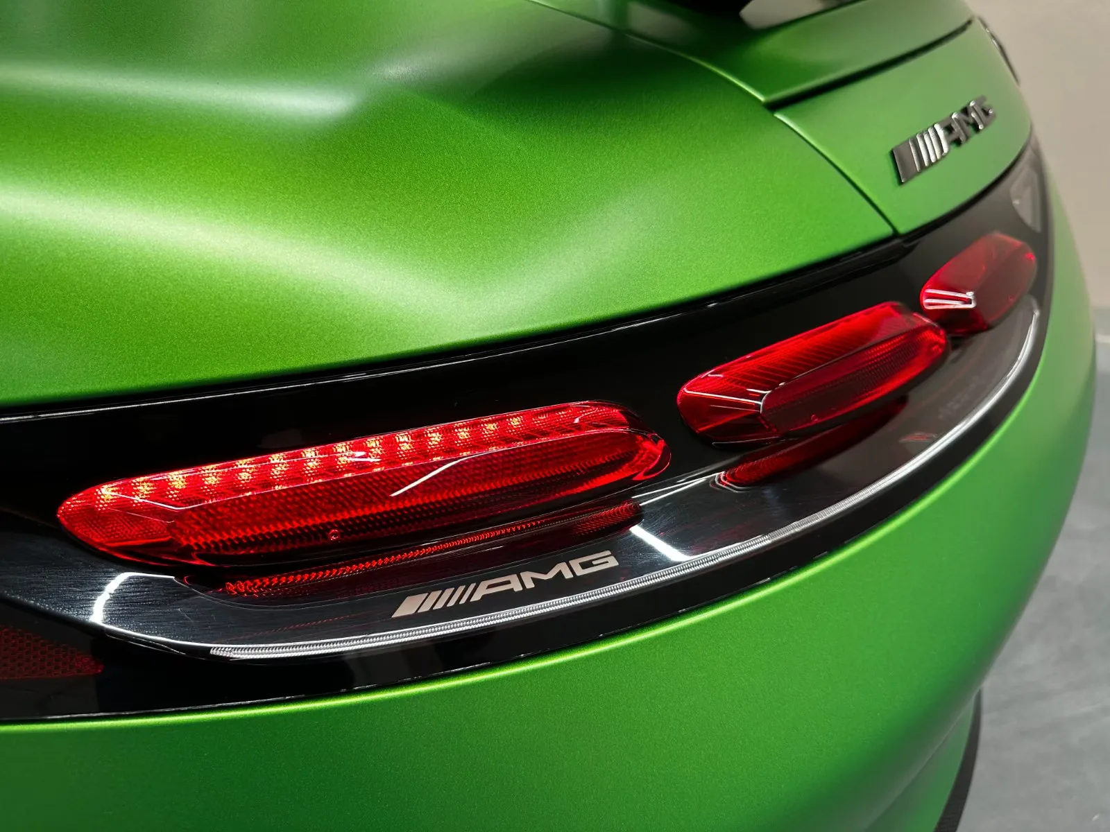 2025 Mercedes-AMG GT 63 PRO, 9/30