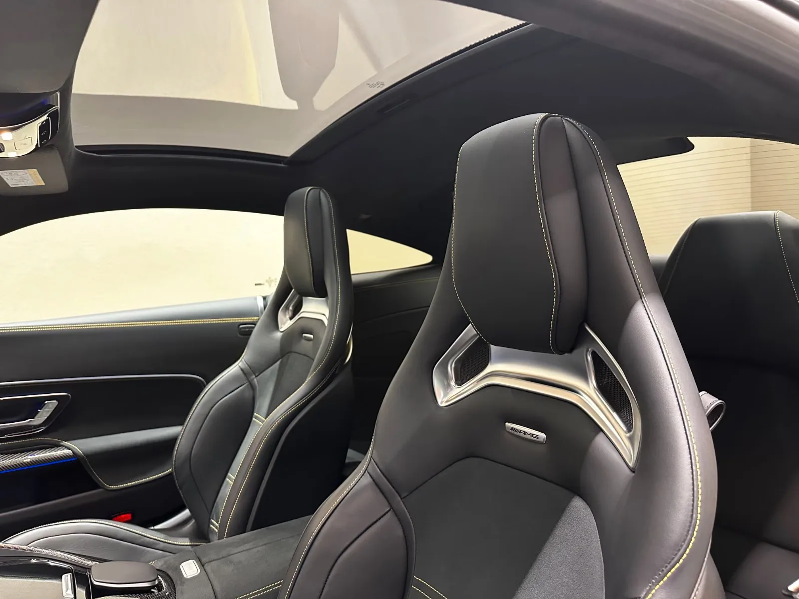 2025 Mercedes-AMG GT 63 PRO, 18/30