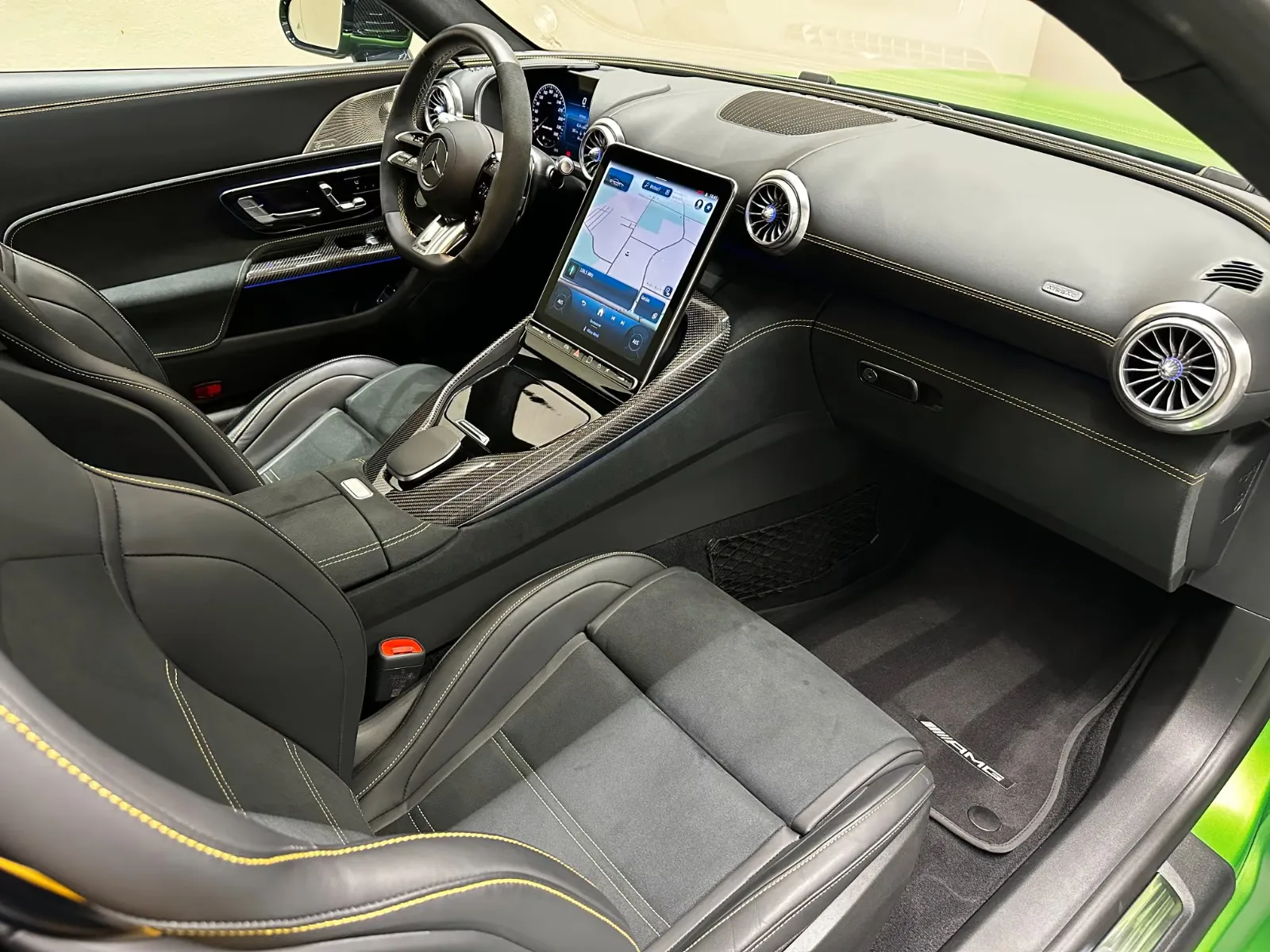 2025 Mercedes-AMG GT 63 PRO, 28/30