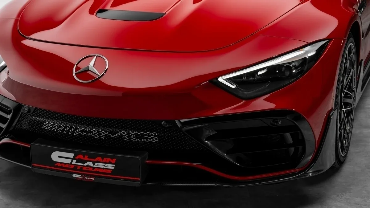2025 Mercedes-AMG PureSpeed angeboten von einem Fachhändler in Dubai, Vereinigte Arabische Emirate, Foto 7 von 25