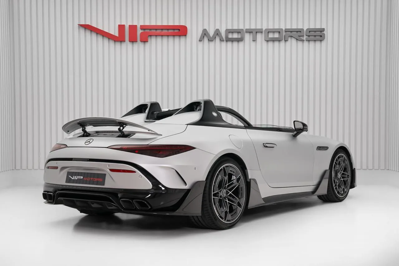 2025 Mercedes-AMG PureSpeed proposée par un concessionnaire spécialisé à Dubai, Émirats arabes unis, photo 4 sur 10