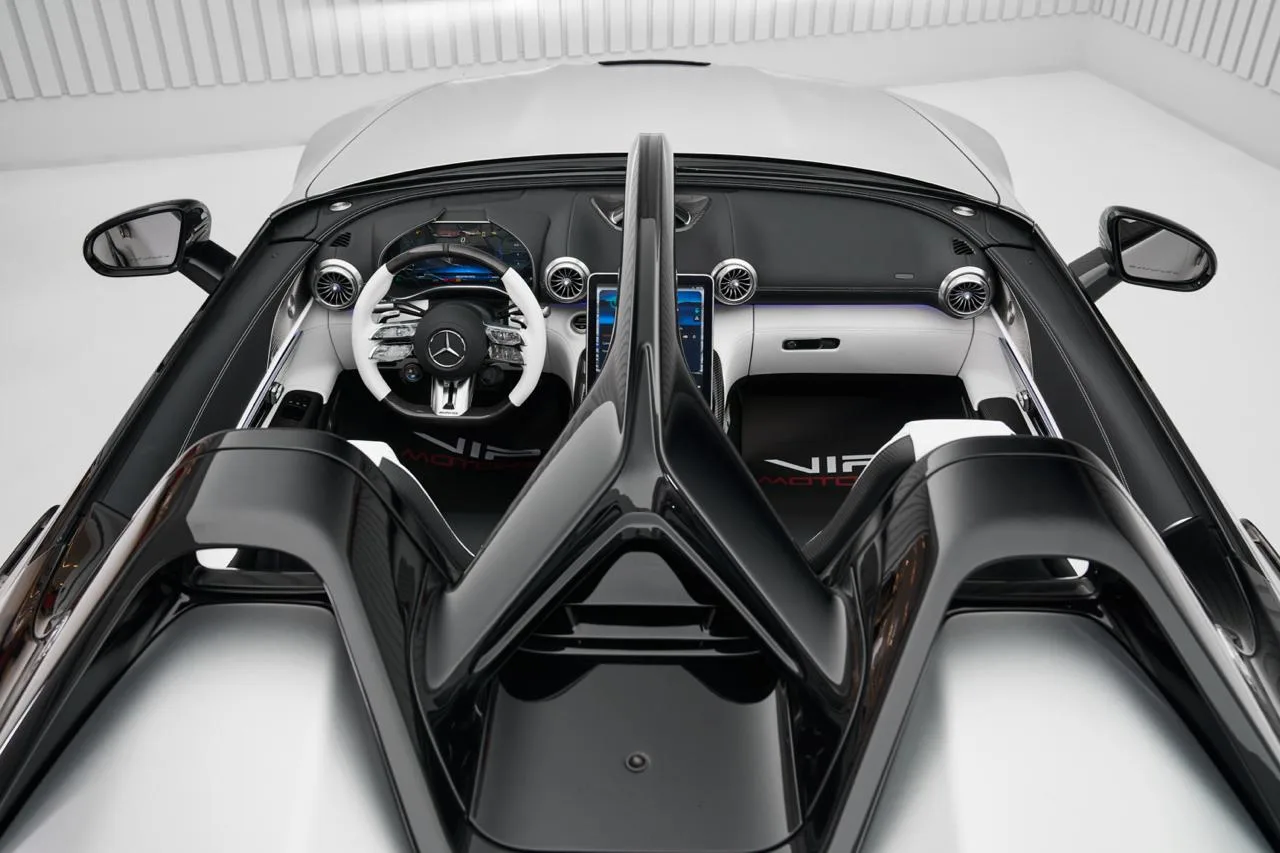2025 Mercedes-AMG PureSpeed proposée par un concessionnaire spécialisé à Dubai, Émirats arabes unis, photo 9 sur 10
