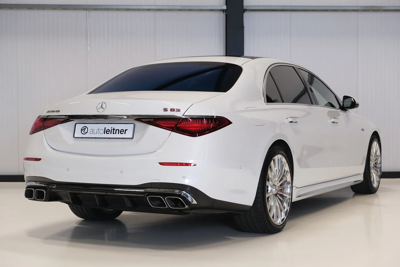 2025 Mercedes-AMG S 63 E Performance proposée par un négociant en voitures de collection à Alkmaar, Pays-Bas, photo 3 sur 15