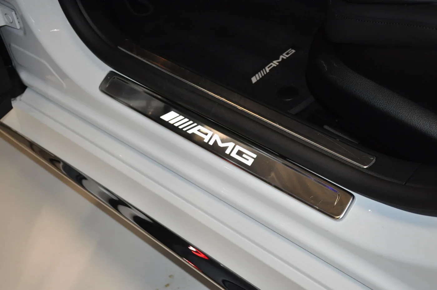 2025 Mercedes-AMG S 63 E Performance proposée par un négociant en voitures de collection à Alkmaar, Pays-Bas, photo 12 sur 15