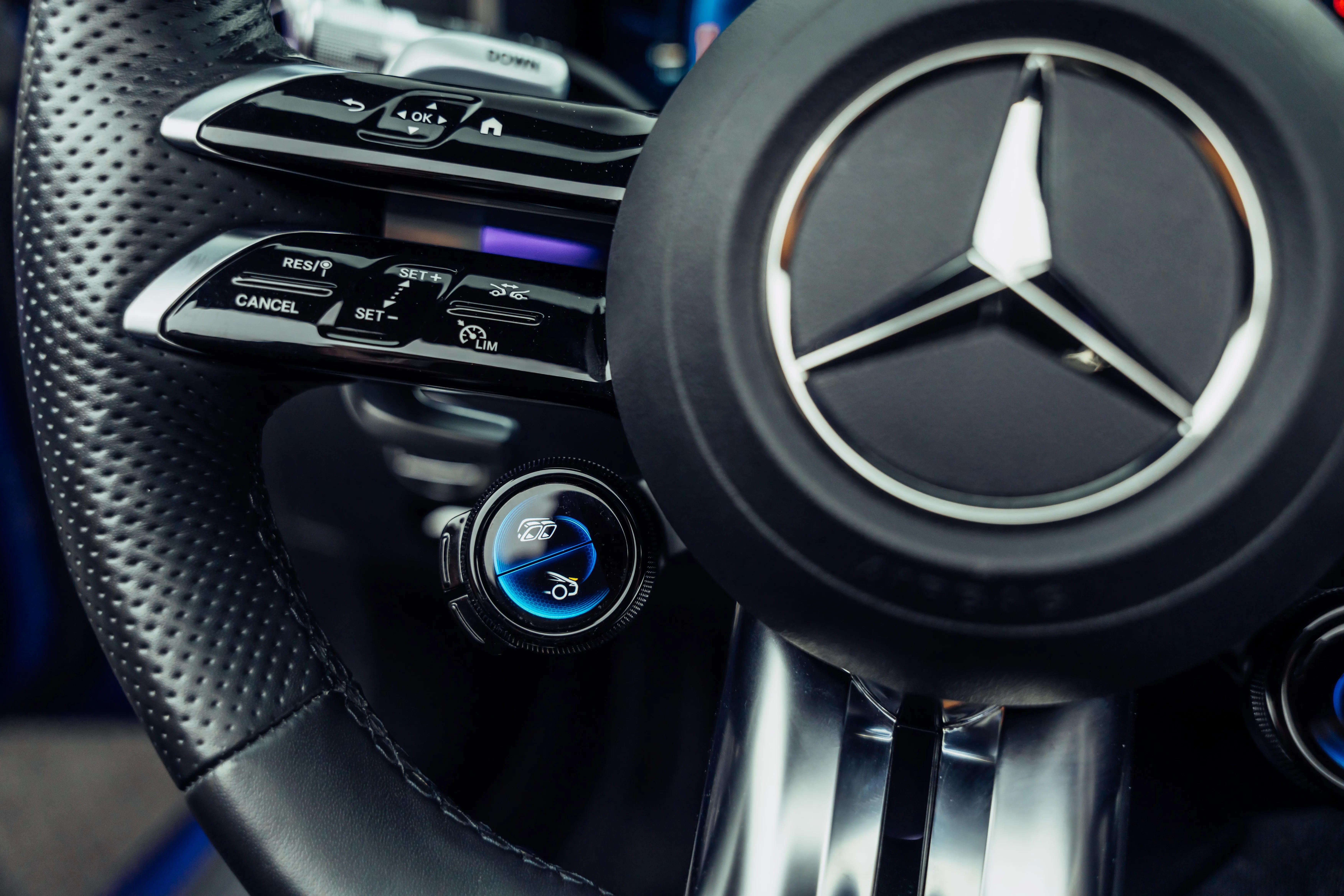 2025 Mercedes-AMG SL 63, 15/24
