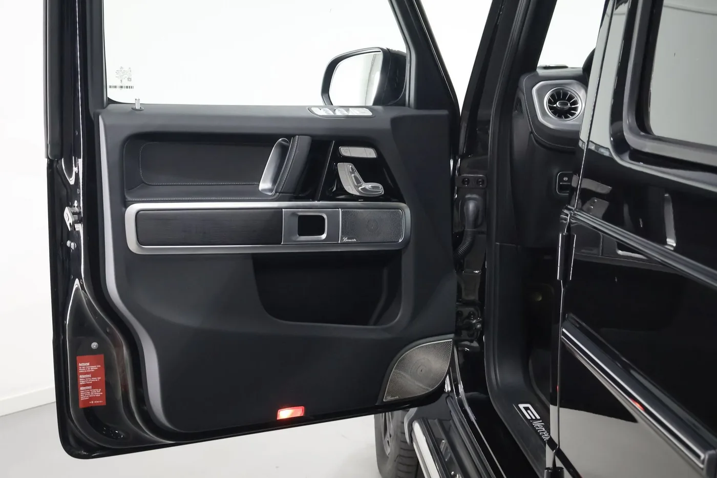 2025 Mercedes-Benz G 450 d AMG Line offered by a supercar dealer in Zibido San Giacomo, Italy, photo 10 of 25