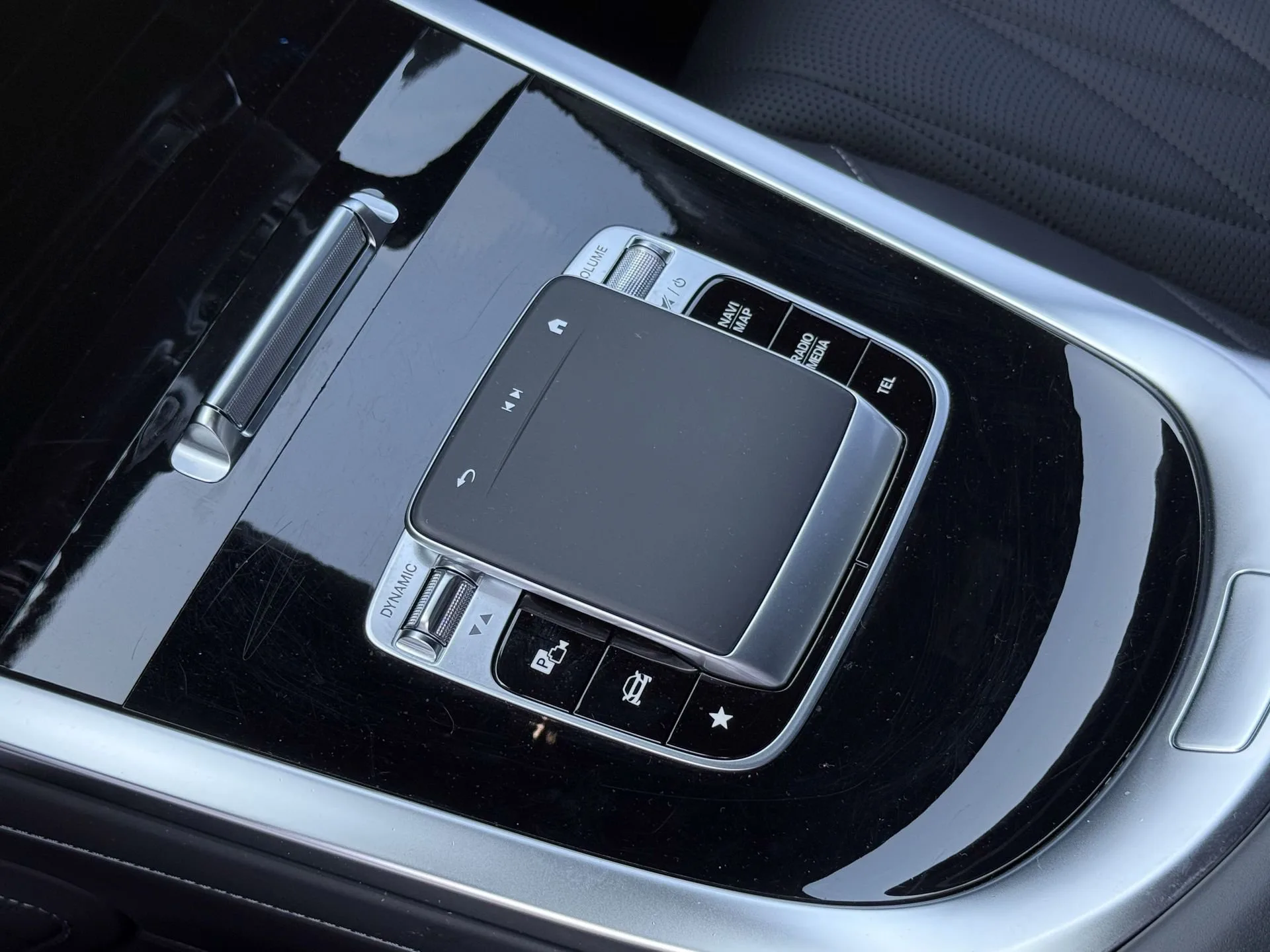 2025 Mercedes-Benz G 450 d, 18/21