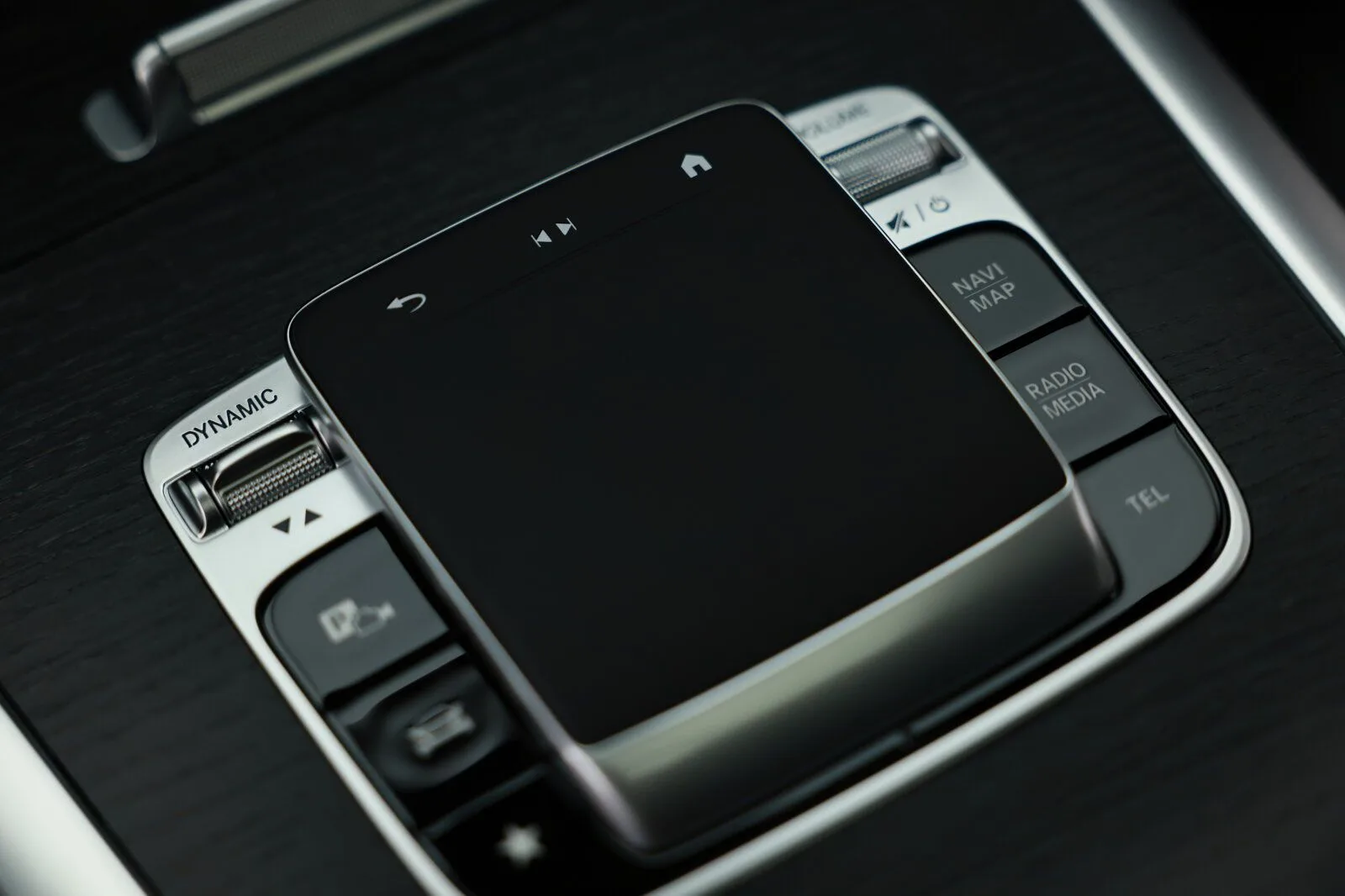 2025 Mercedes-Benz G 450 d AMG Line, 18/30