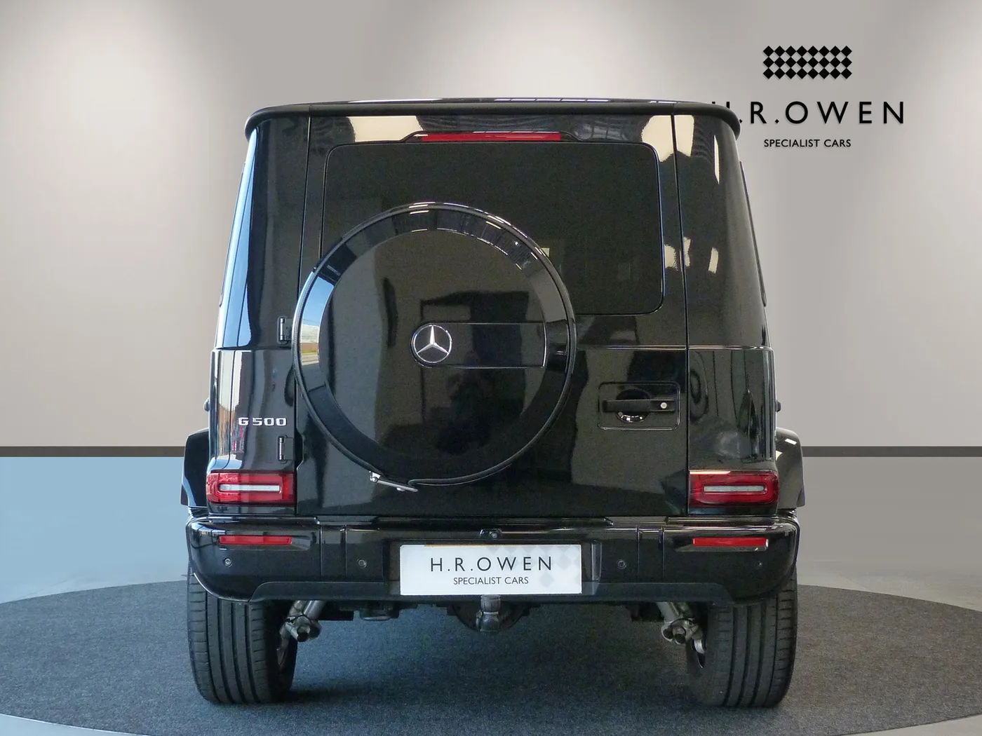 2025 Mercedes-Benz G 500 AMG Line Premium Plus offered by a franchised dealer group in Cheltenham, United Kingdom, photo 11 of 25