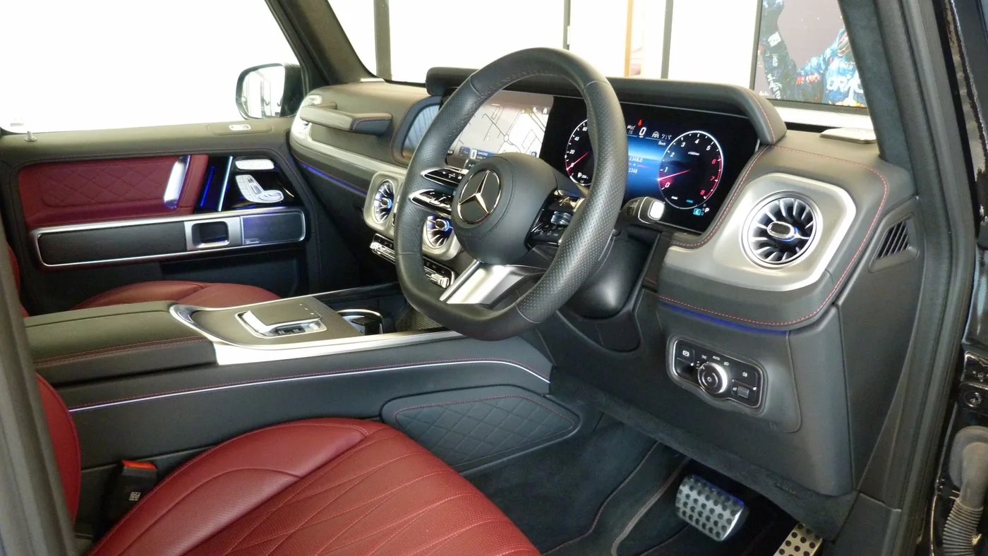 2025 Mercedes-Benz G 500 AMG Line Premium Plus offered by a franchised dealer group in Cheltenham, United Kingdom, photo 17 of 25